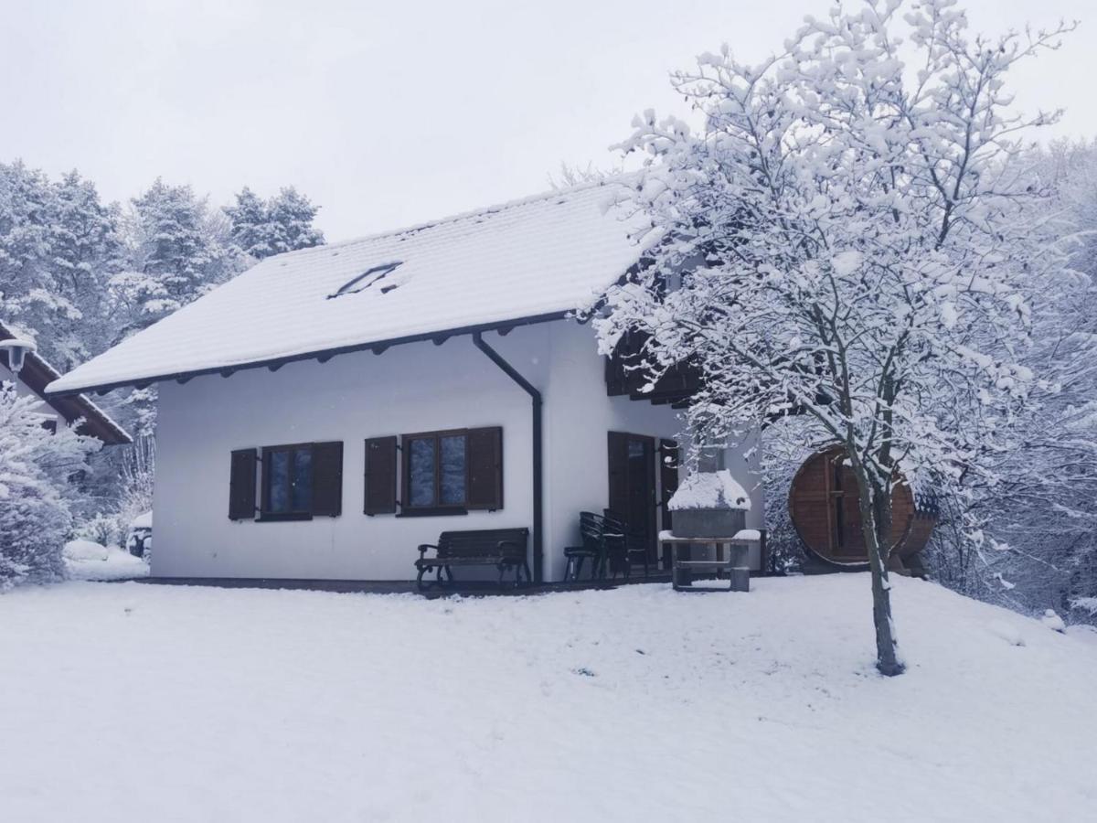 Seepark Kirchheim Ferienhaus Bei Zeta Mit Sauna ภายนอก รูปภาพ