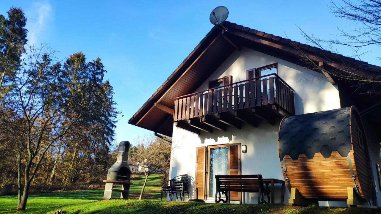 Seepark Kirchheim Ferienhaus Bei Zeta Mit Sauna ภายนอก รูปภาพ
